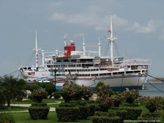 海上城市（湛江旅游船名）