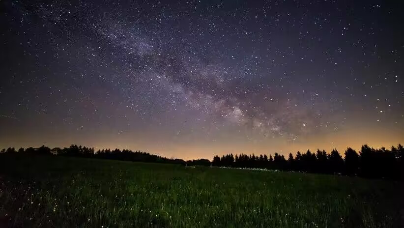 描写夜晚的星空