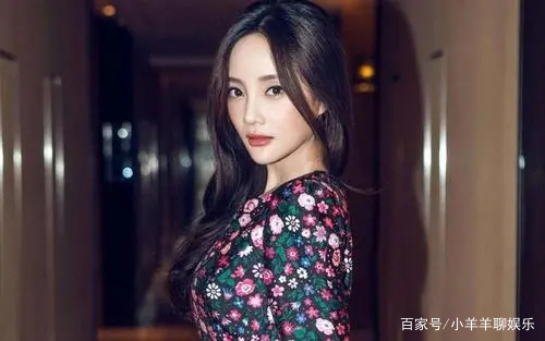 李小璐晒甜馨练舞蹲马步的视频，甜馨的状态看起来如何？