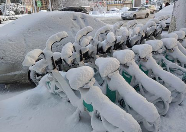 多地暴雪或引发雪灾，本轮降雪量为何这么大？