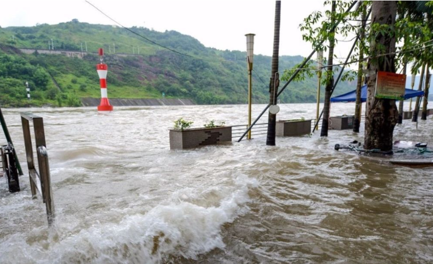 河南强降雨已致71人遇难，遇难家属是否会得到赔偿？